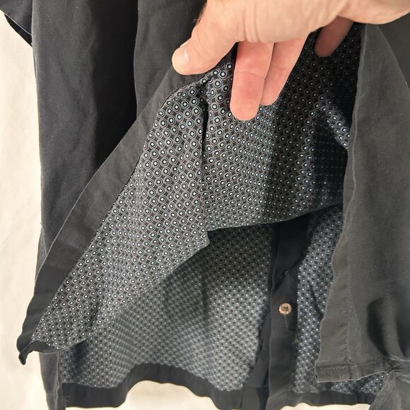 Bobby Chan Silk Shirt Men's XXL Solid Black Button Up Short Sleeve Pocket - Picture 7 of 7